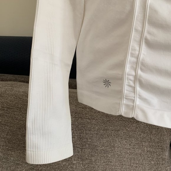 Athleta: Very Good Condition zip pullover top, M - Picture 3 of 8